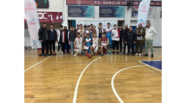 3x3 Gençler Basketbol Müsabakaları Sona Erdi