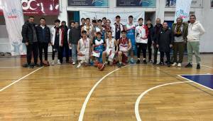 3x3 Gençler Basketbol Müsabakaları Sona Erdi